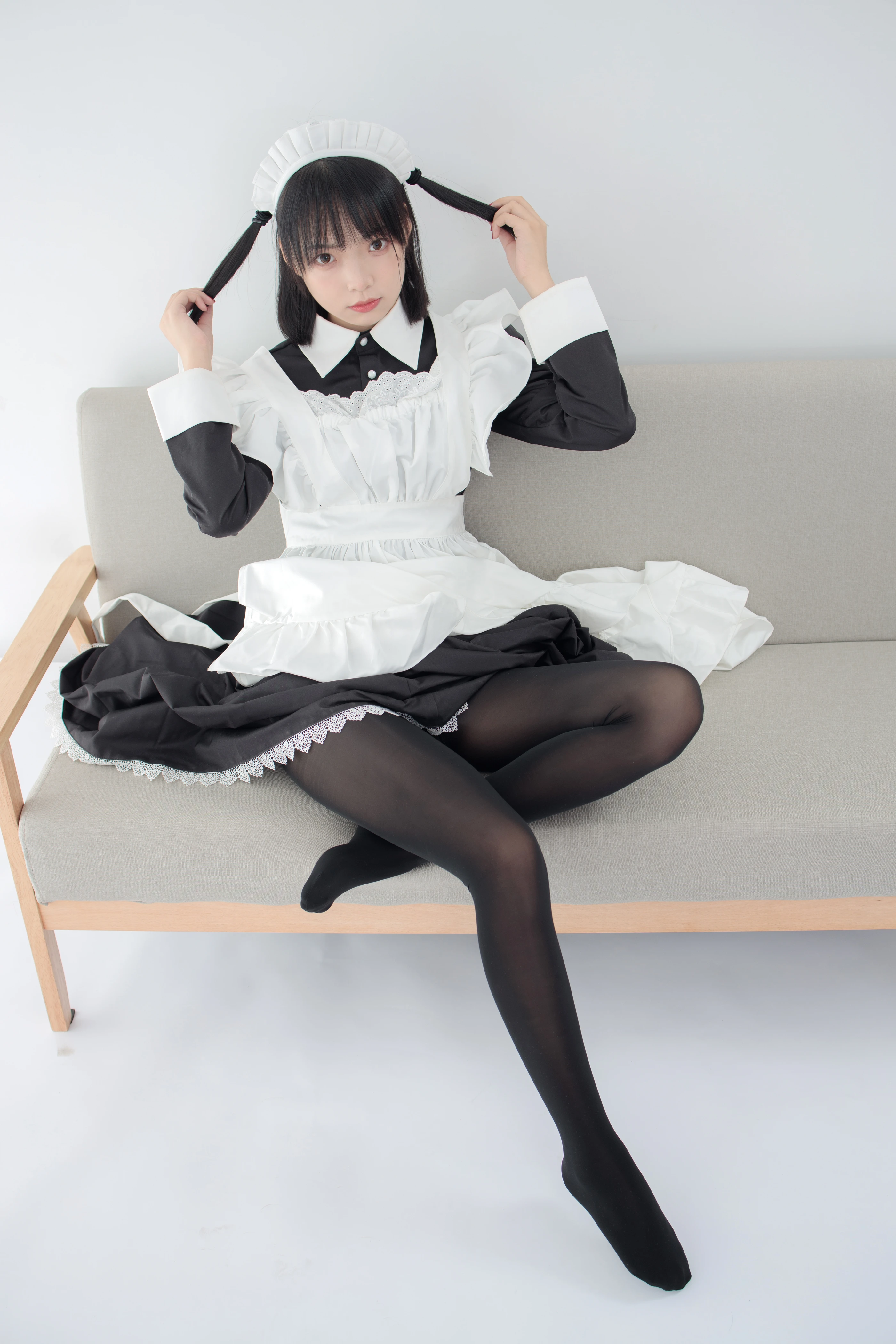 森萝财团 JKFUN-029 卉女仆 踩物 80D黑丝 [67P 1V]插图7